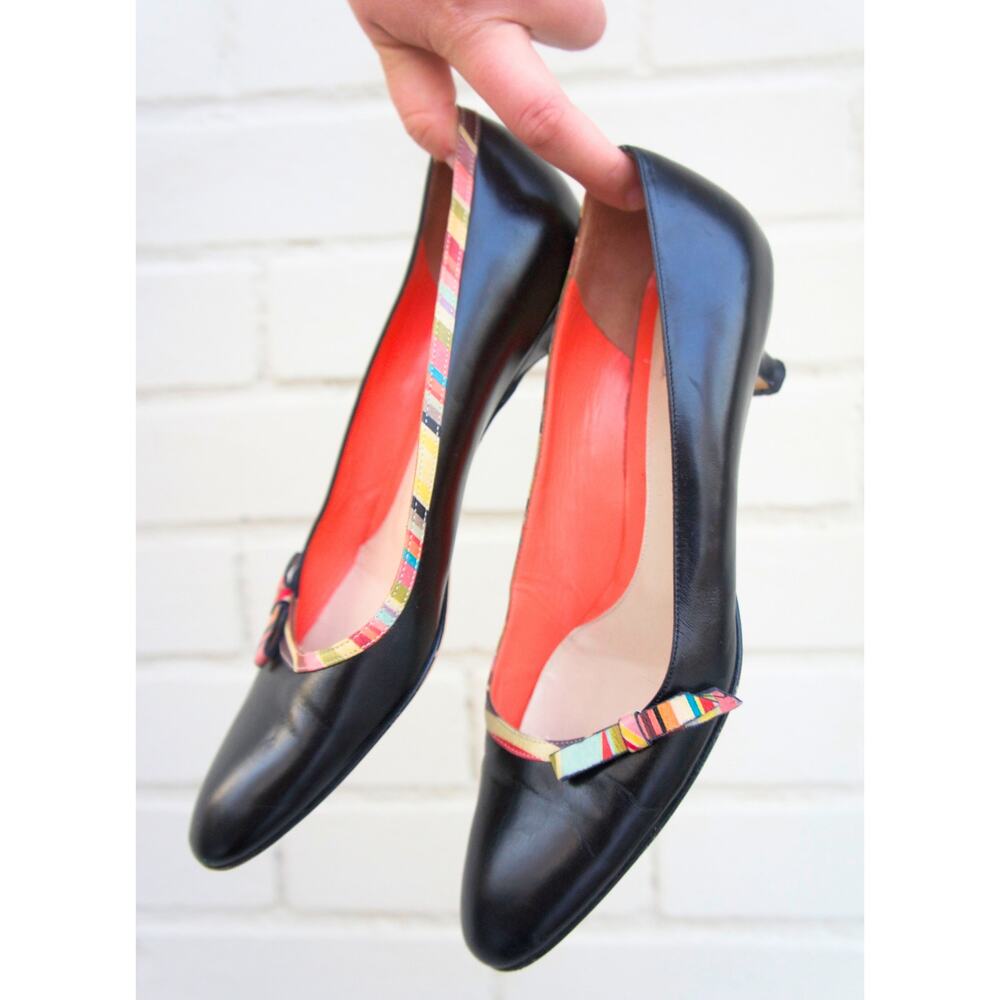 Paul Smith Size 38 Leather Kitten Heels with Signature Stripe Trim
